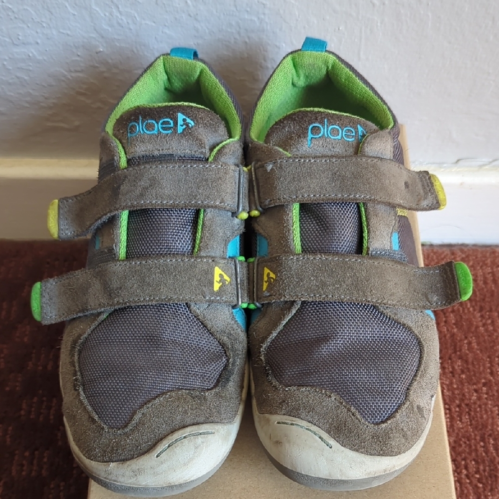 PLAE Grey and Green Sneakers Slip-On Style